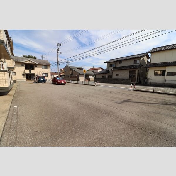 駐車場 (駐車場)