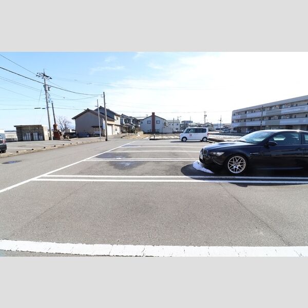 駐車場 (駐車場)
