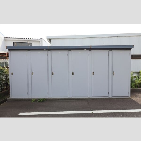 現地周辺 (トランクルーム)