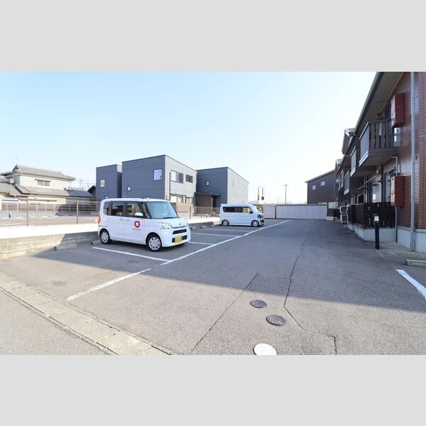 駐車場 (駐車場)