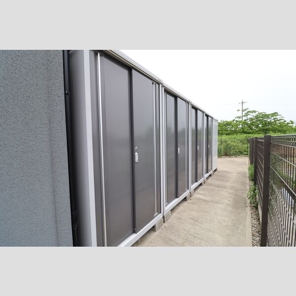 現地周辺 (トランクルーム)