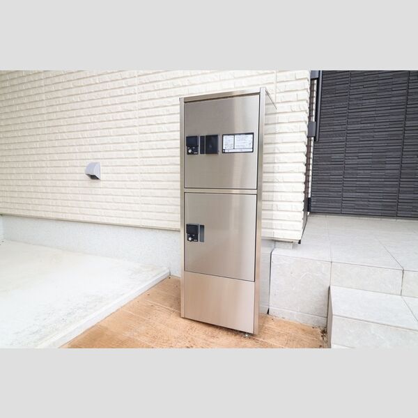 現地周辺 (宅配ボックス)