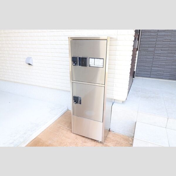 現地周辺 (宅配ボックス)