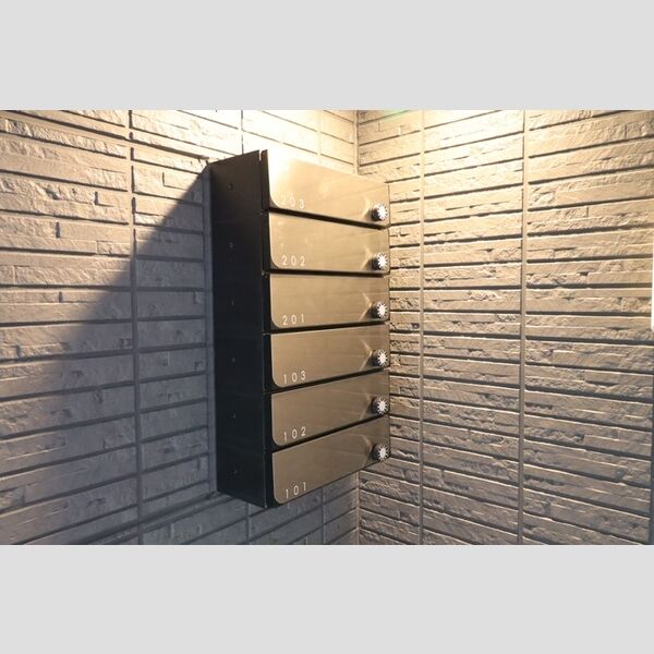 現地周辺 (郵便箱)