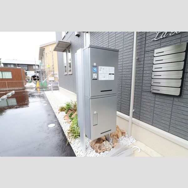 現地周辺 (宅配ボックス)