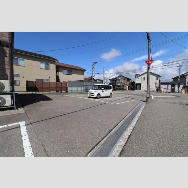 駐車場 (駐車場)
