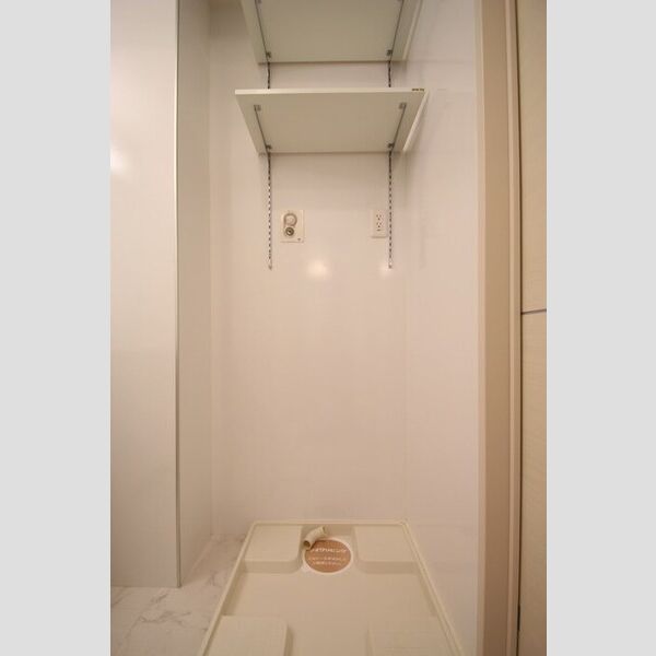 その他 (302 室内洗濯機置場)
