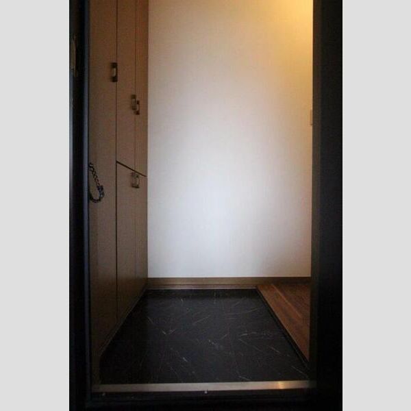 玄関 (201　玄関)