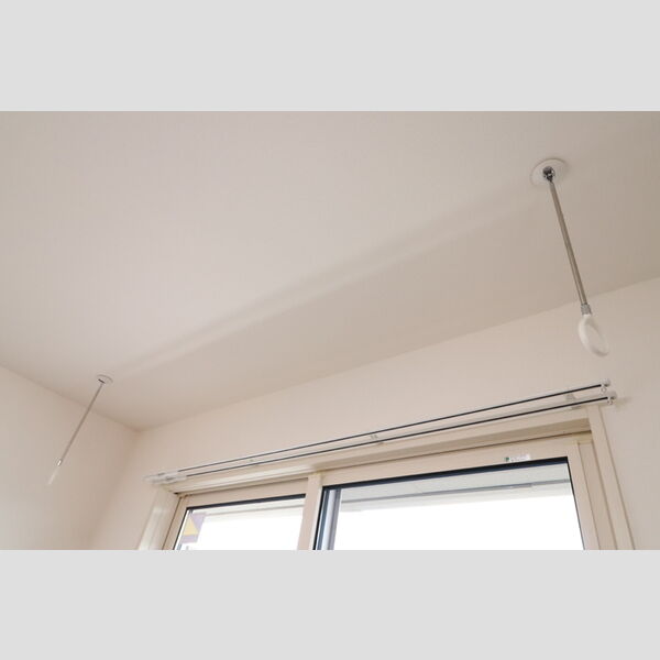 その他 (室内物干し)