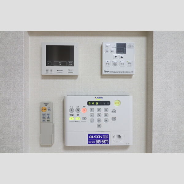 その他設備 (ALSOKホームセキュリティ・モニタ付インターホン)