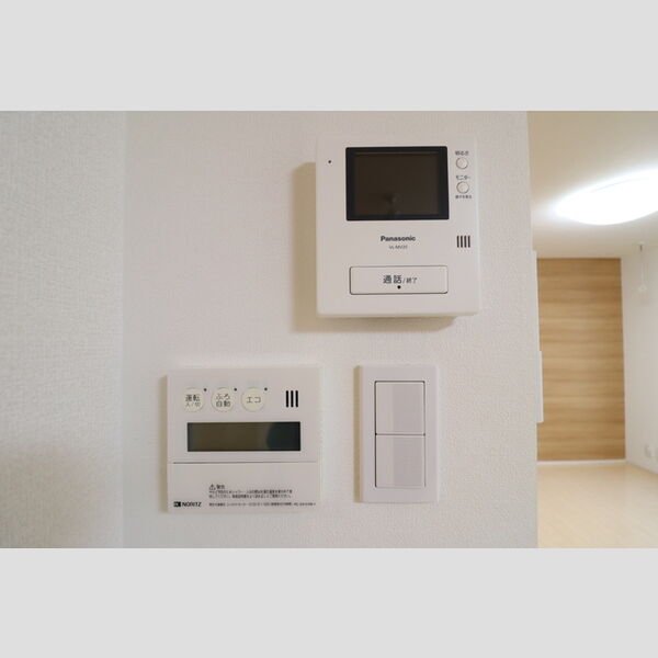 その他設備 (モニタ付インターホン)