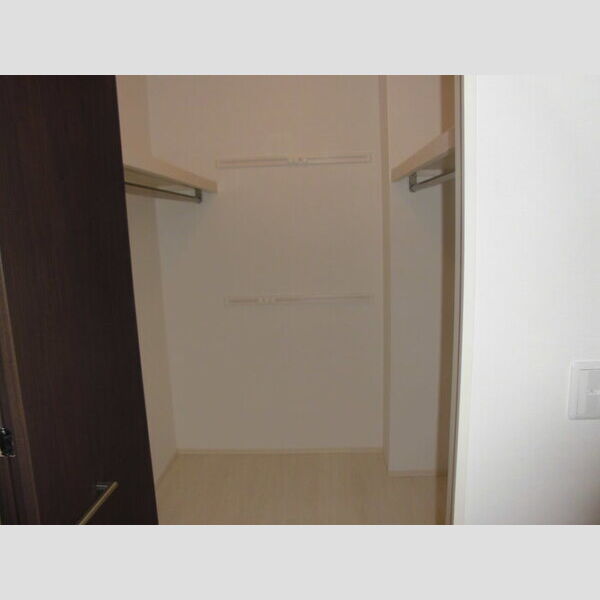 収納 (ウォークインクローゼット)