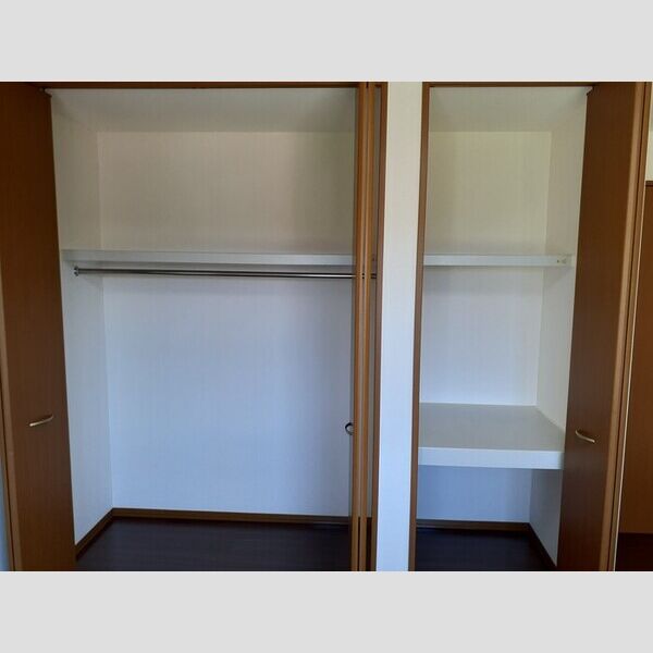 収納 (クローゼット・物入)