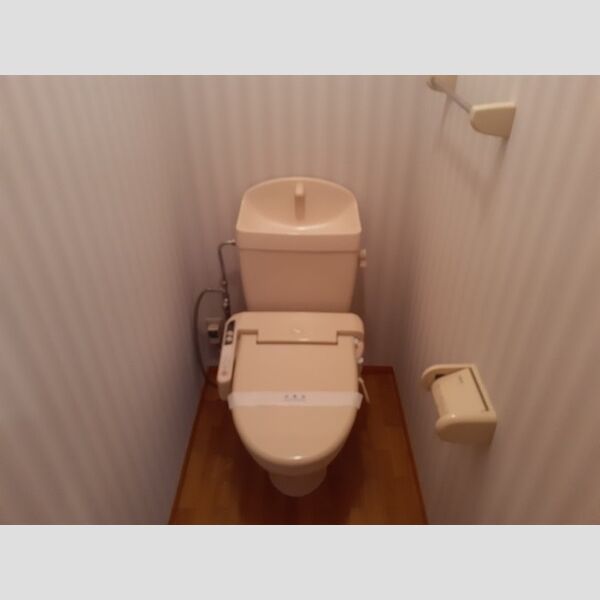 トイレ (温水洗浄暖房便座)