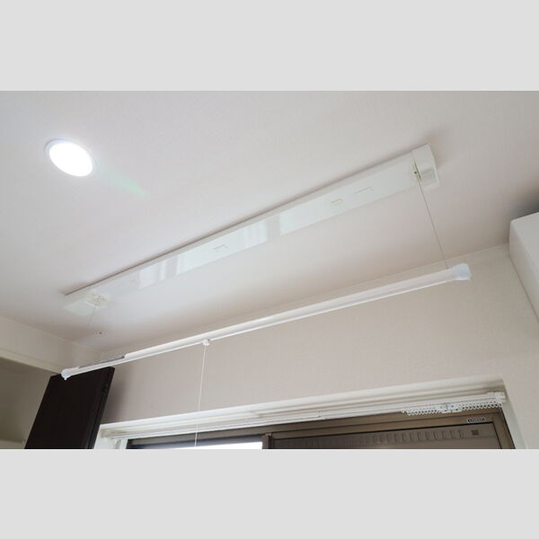 その他 (室内物干し)