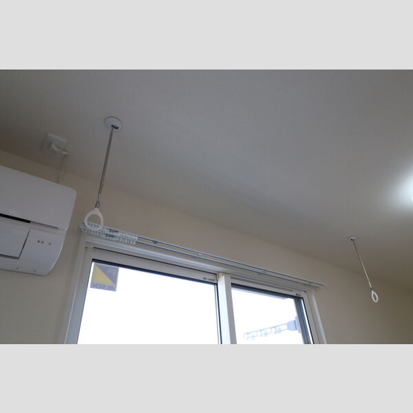 その他 (室内物干し)