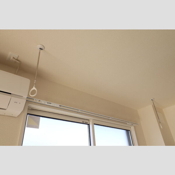 その他 (室内物干し)