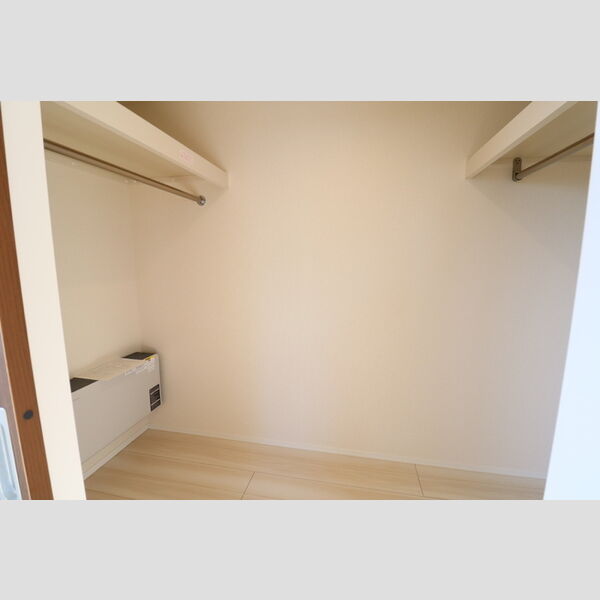 収納 (ウォークインクローゼット)