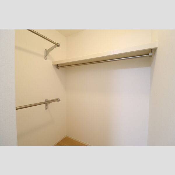 収納 (ウォークインクローゼット)