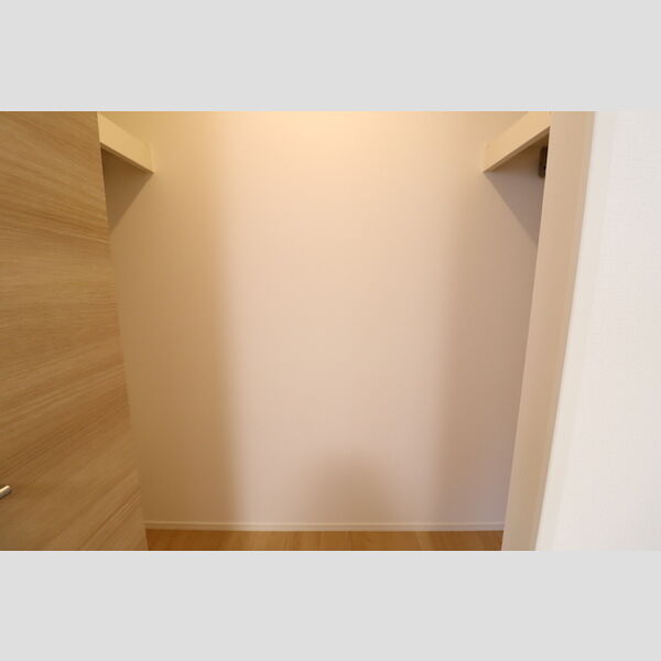 収納 (ウォークインクローゼット)