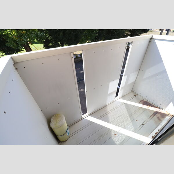 バルコニー・ベランダ (バルコニー)