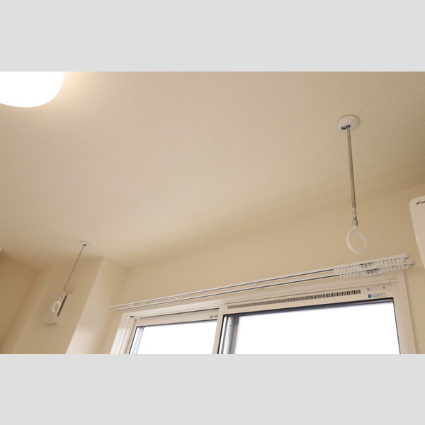 その他 (室内物干し)