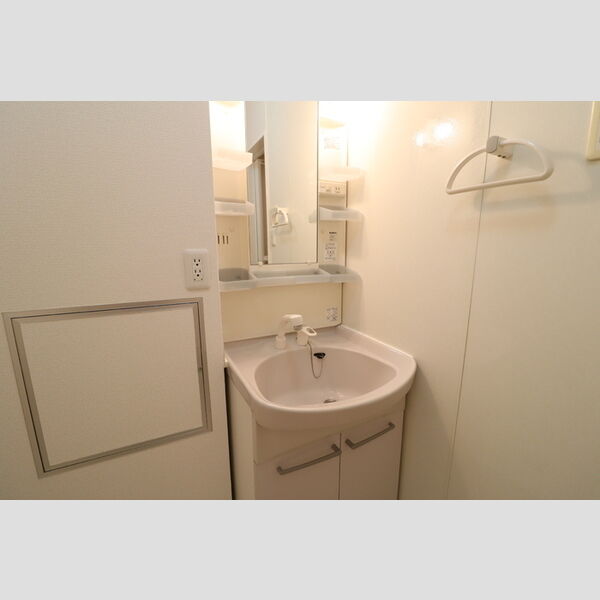 洗面所 (洗髪洗面化粧台)