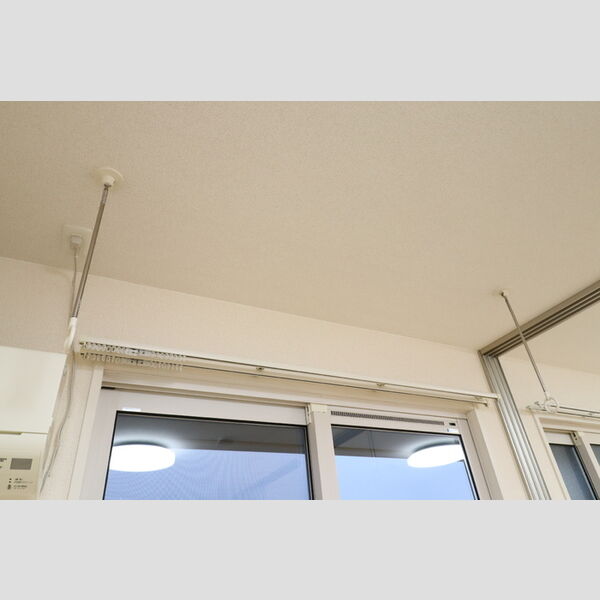 その他 (室内物干し)