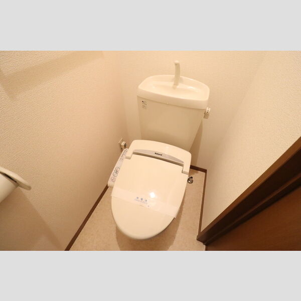 トイレ (温水洗浄暖房便座)