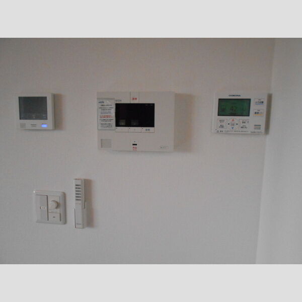 その他設備 (SECOM　モニター付きインターフォン)