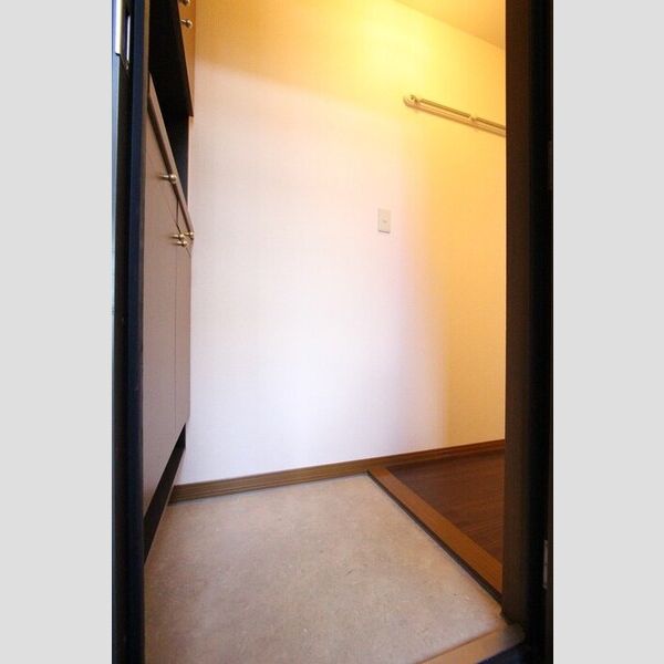 玄関 (105　玄関)