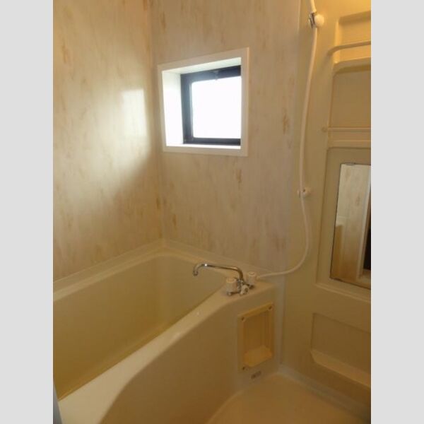 バス (窓付き浴室)