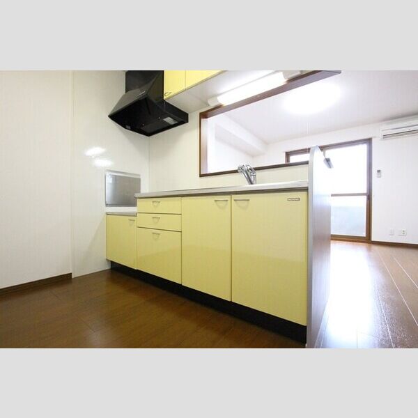 キッチン (107　キッチン)