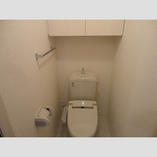 トイレ (トイレルーム)