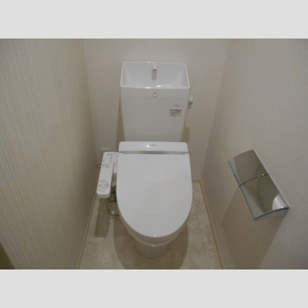 トイレ (温水洗浄便座)