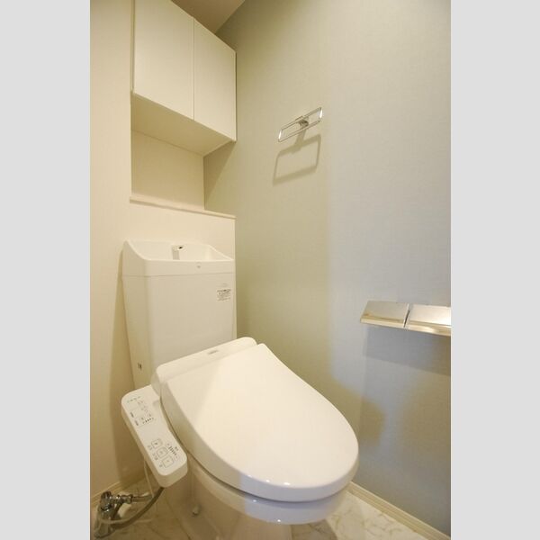 トイレ (101　温水洗浄暖房便座)