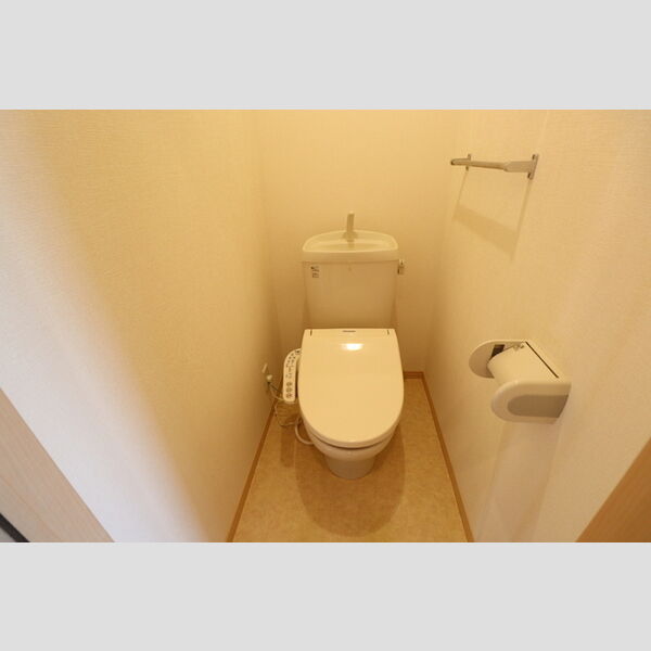 トイレ (温水洗浄暖房便座)
