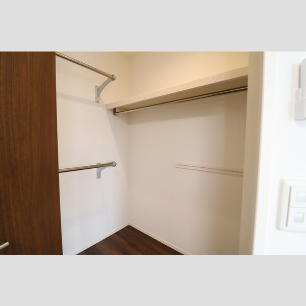 収納 (ウォークインクローゼット)