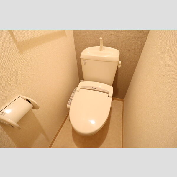 トイレ (温水洗浄暖房便座)