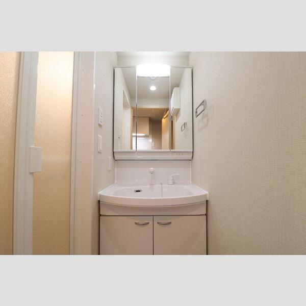 洗面所 (洗面台)