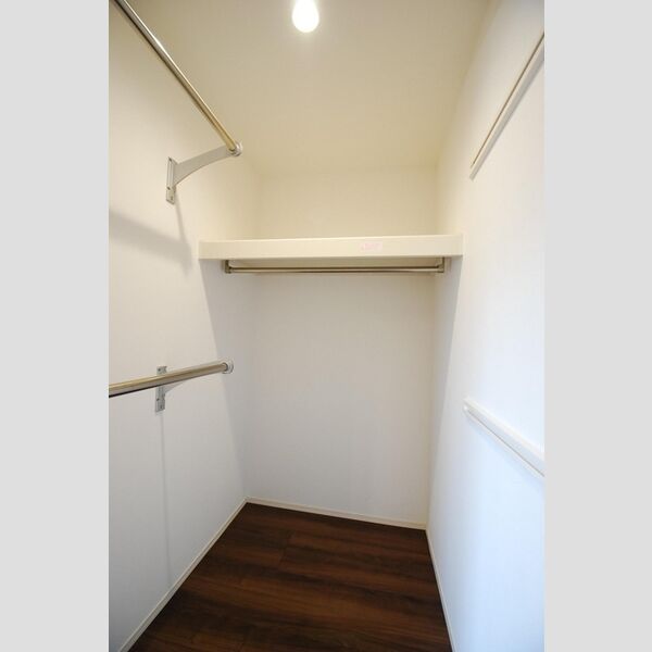 収納 (303　ウォークインクローゼット)