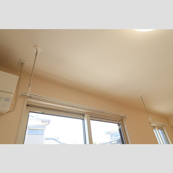 その他 (室内物干し)