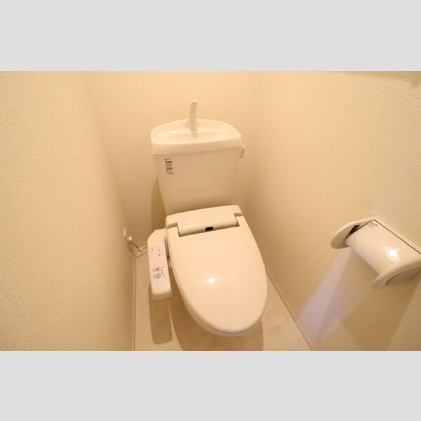 トイレ (温水洗浄暖房便座)