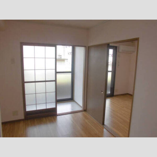 その他 (B812 室内)