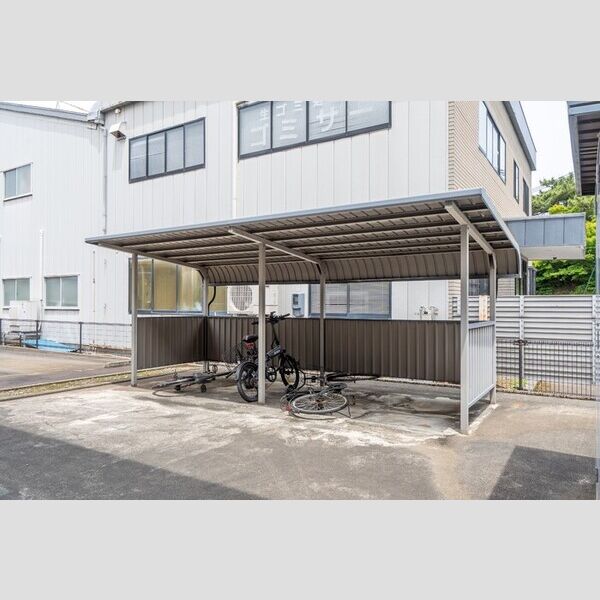 現地周辺 (サイクルポート)