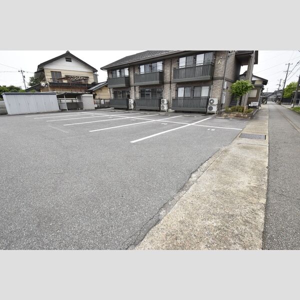 駐車場 (駐車場)