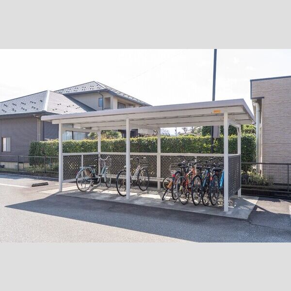 現地周辺 (サイクルポート)