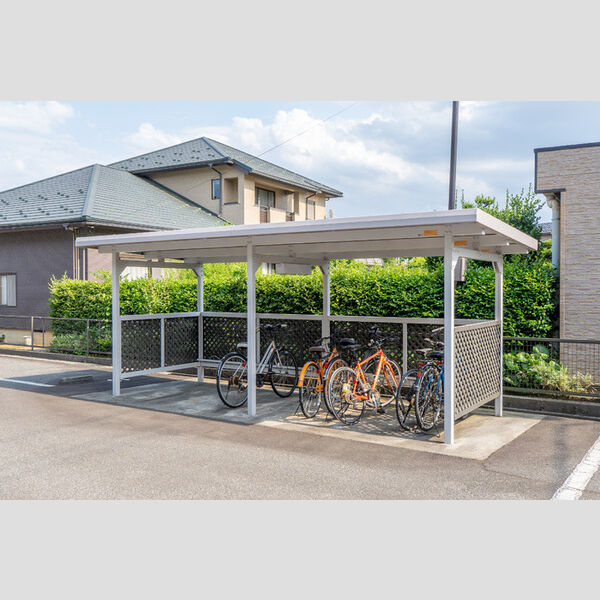 現地周辺 (サイクルポート)