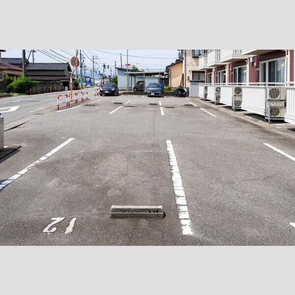 駐車場 (駐車場)