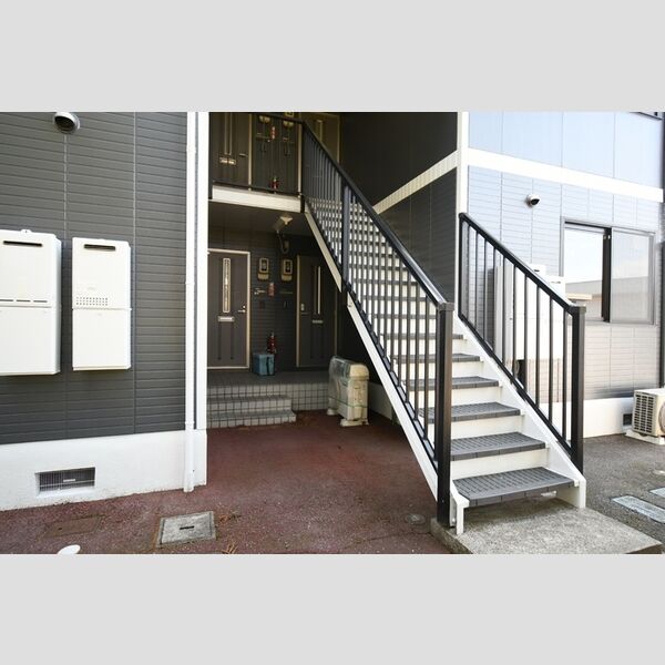 エントランス (エントランス)